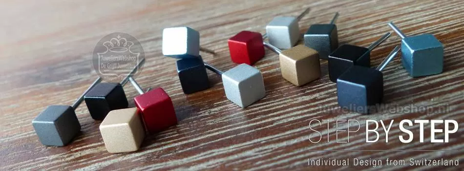 Step by Step oorsieraden
